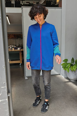 Picture of long bomber FTW vivid blue - turquoise