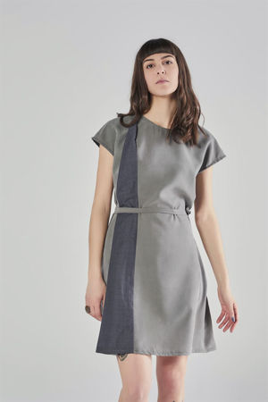 Picture of Diagonal dress in grey tones