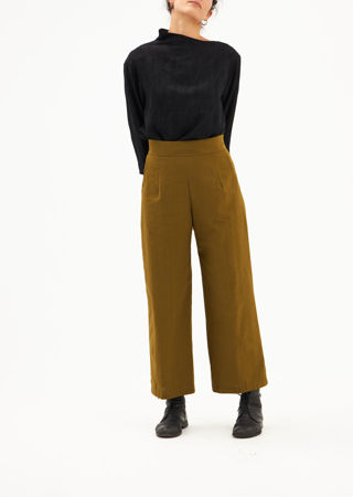 Picture of high waist pants in olive