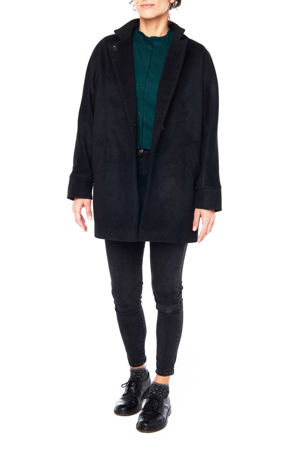 Picture of the "cocoon" coat in black