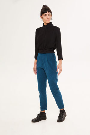 Picture of high waist carrot pants in blue teal