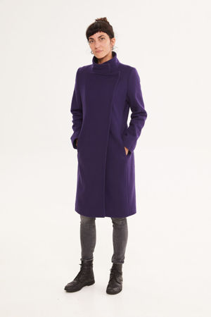Picture of the diagonal fitted coat in purple