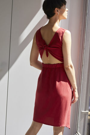 Picture of "flow"  dress in red
