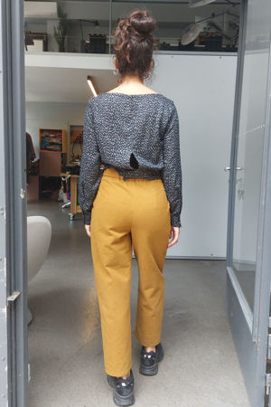 Picture of high waist  tapered pants in honey