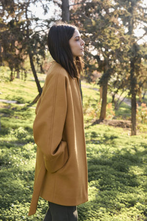 Picture of the "Kimono" coat in mustard