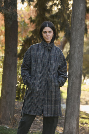 Picture of the "semi kimono" coat checkered- black