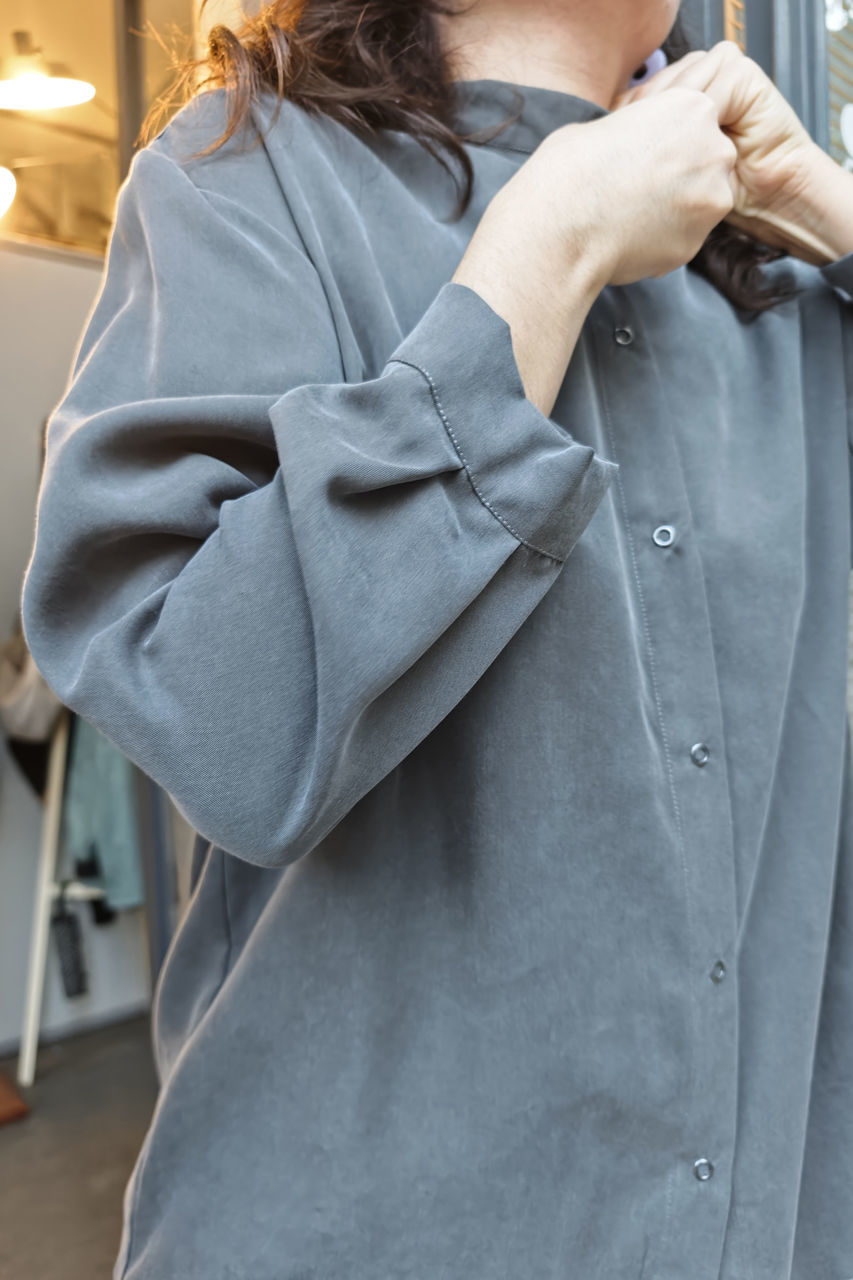 Picture of relaxed fit long shirt in grey