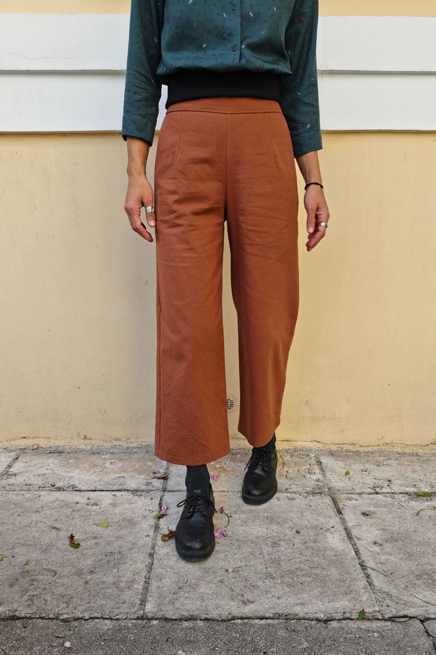 Picture of high waist straight leg pants cinnamon brown