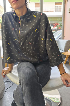 Picture of zip shirt in grey strokes