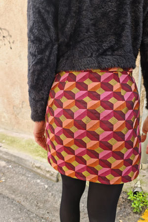 Picture of fuchsia geometric skirt