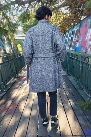 Picture of the "semi kimono" coat in black white herringbone