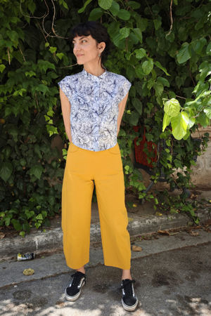 Picture of barrel pants in mustard yellow