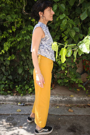 Picture of barrel pants in mustard yellow