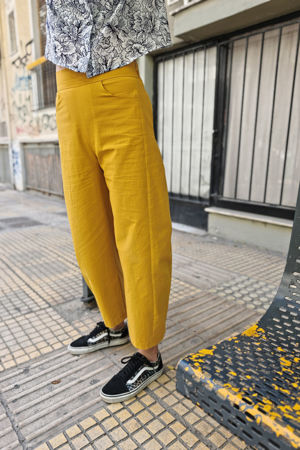 Picture of barrel pants in mustard yellow