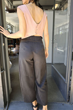Picture of soft barrel pants in black