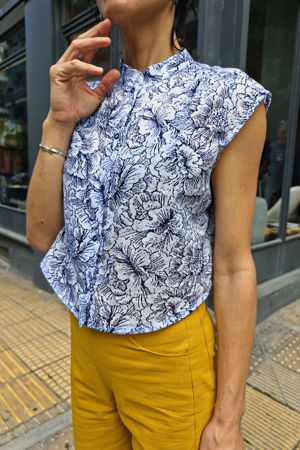 Picture of curves shirt  cyanography