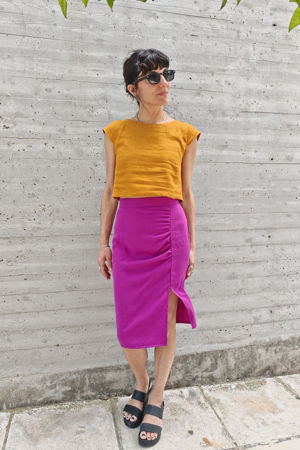 Picture of gathered pencil skirt  magenta