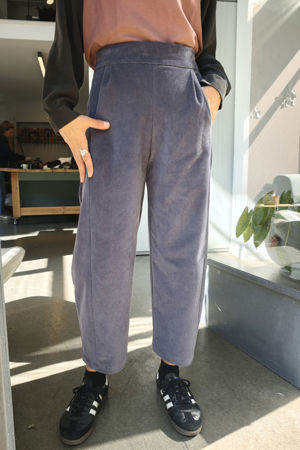 Picture of pleat  barrel pants in blue grey