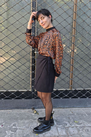 Picture of wrap mini skirt black